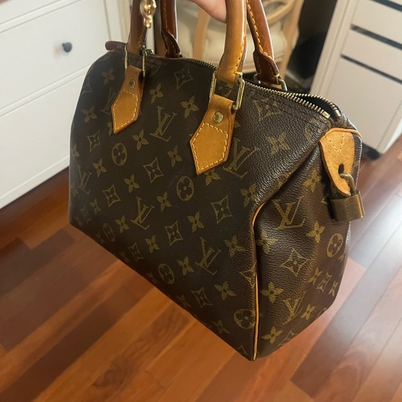 Authentic LV Speedy 25 in great condition, just how you see it in the pictures. - Picture 14 of 14
